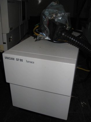 Unicam 939