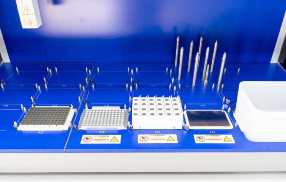 Eppendorf EpMotion 5075移液机器人