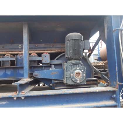 Sorting system for bulk material