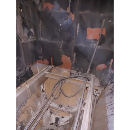 Sandblasting machine with turntable and