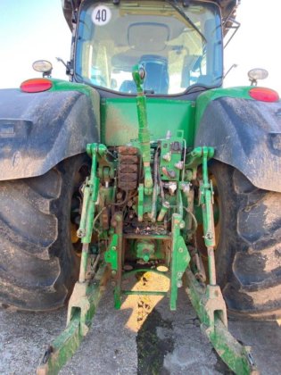 John Deere 8335 R /