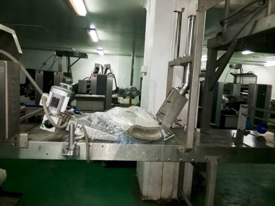 2012 年 Fritsch 层压和酥皮生产线