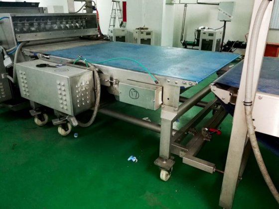 2012 フリッチラミネートおよびパイ生地ライン