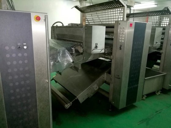 2012 年 Fritsch 层压和酥皮生产线