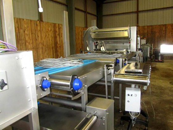 2008年 ラデメーカー・クルスト製パンライン