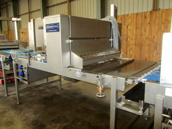 2008年 ラデメーカー・クルスト製パンライン