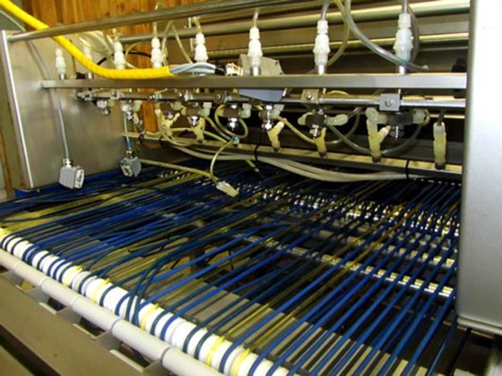 2008年 ラデメーカー・クルスト製パンライン