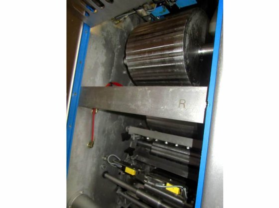 2008年 ラデメーカー・クルスト製パンライン