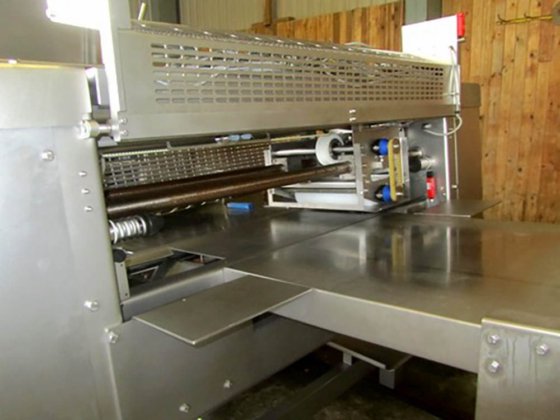 2008年 ラデメーカー・クルスト製パンライン