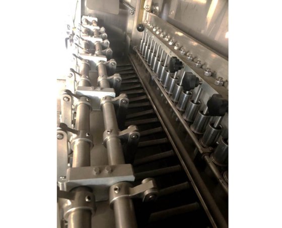 1999年 阿利梅克、杜伯尔、蒙迪尼煎饼生产线