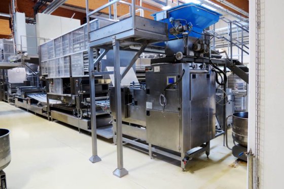 2002 年柯尼希生产线