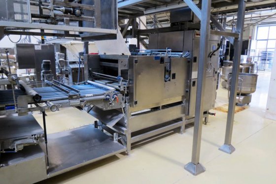 2002 年柯尼希生产线