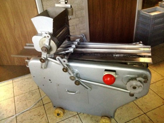 焦糖华夫饼生产线