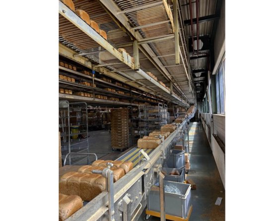 2001 ベニエ、トロンプ、ウィンクラー デン ボーア、ハルトマン トースト