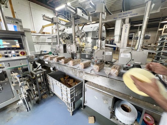 2001 ベニエ、トロンプ、ウィンクラー デン ボーア、ハルトマン トースト