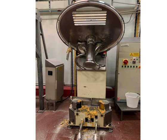 2000 トリビ ラミネーティング クロワッサンライン