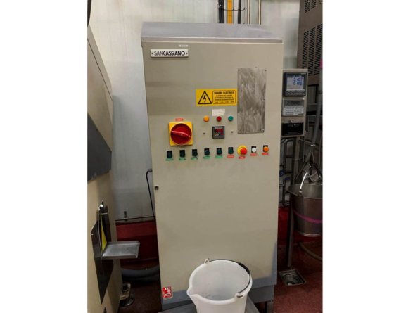 2000 トリビ ラミネーティング クロワッサンライン