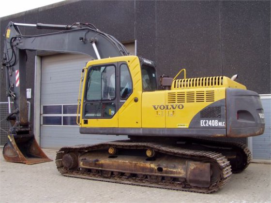 2002 Volvo EC240BNLC