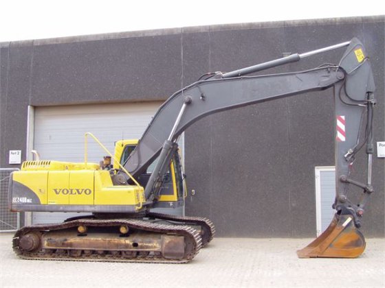 2002 Volvo EC240BNLC