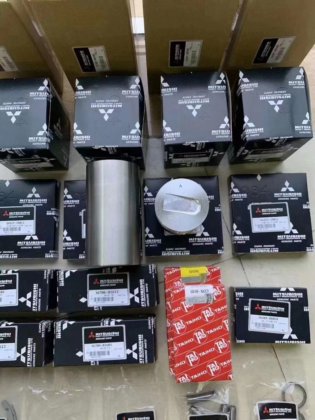 三菱エンジンAssy＆パーツ