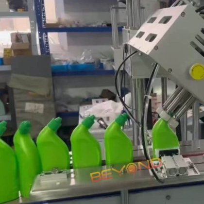 全自动斜盖旋盖机，带伺服装置，适用于斜口瓶盖 - 适用于洗涤剂瓶