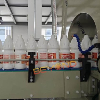 全自动洁厕剂斜口防腐灌装机