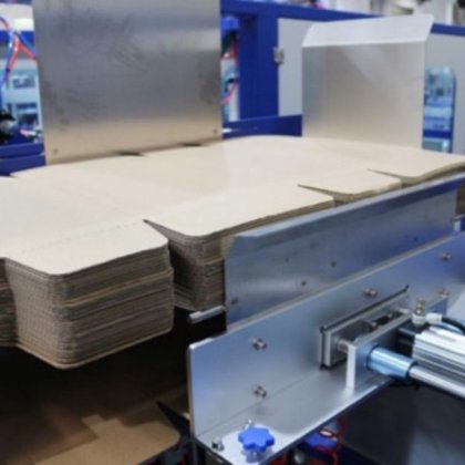 胶水包装机：高效、快速、低成本的包装解决方案