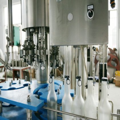 自动拉环盖玻璃瓶型啤酒灌装机