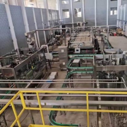 玻璃瓶式鸡尾酒灌装机