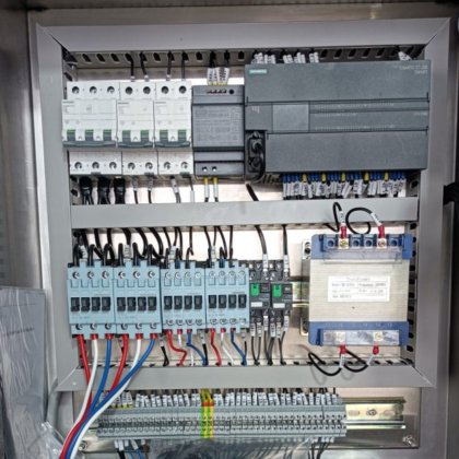 啤酒桶清洗灌装机 - 为啤酒厂提供高效的清洗和灌装服务