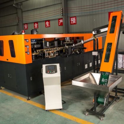 6 腔 PET 瓶自动吹瓶机