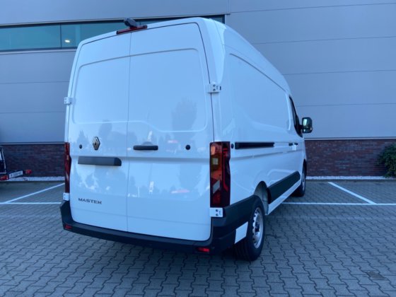 2024 Renault Master