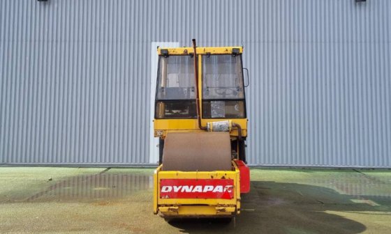 Dynapac CS14, Vält