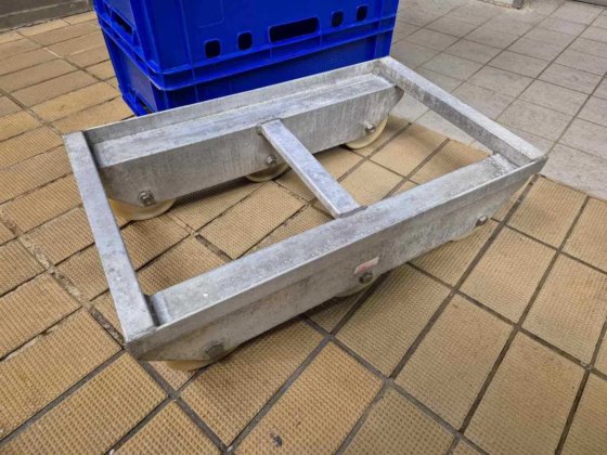 Sechs-Rad-Wipproller