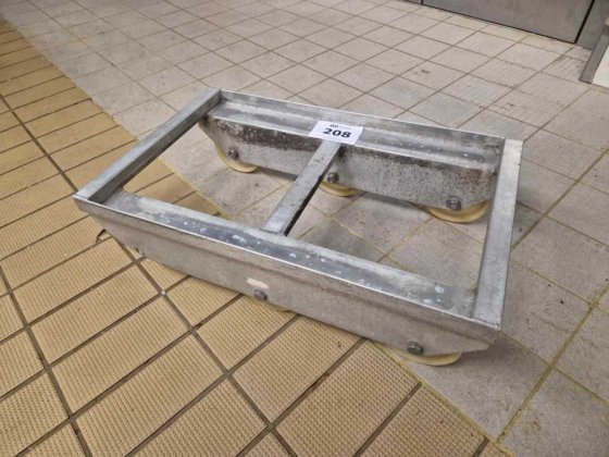 Sechs-Rad-Wipproller