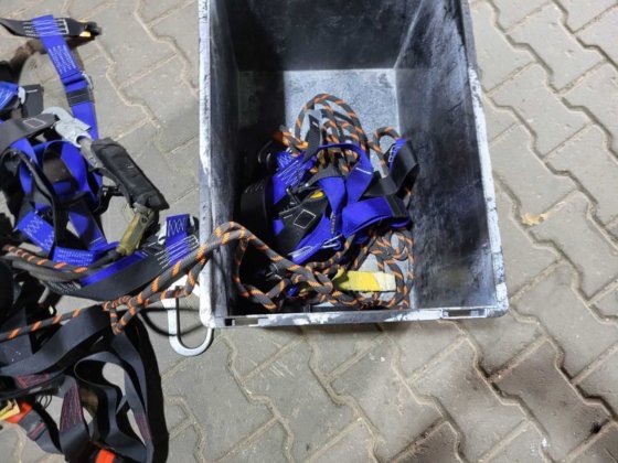 Posten Fallschutzgurte