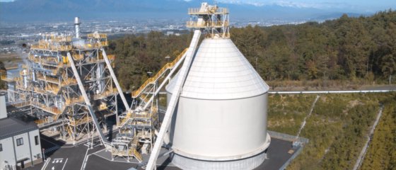 旋回スクリュー方式サイロ貯蔵システム 運搬機械