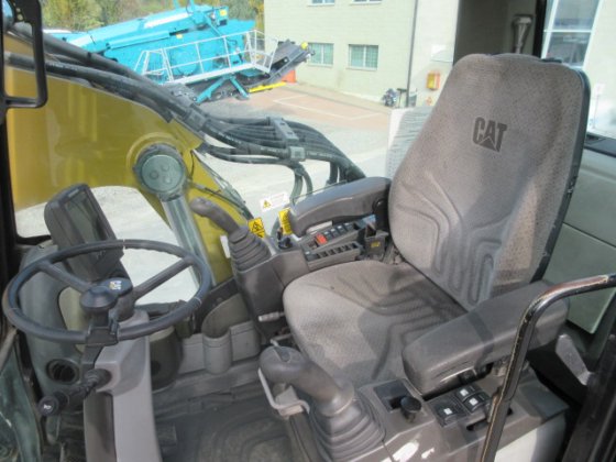 2009 Caterpillar M313D