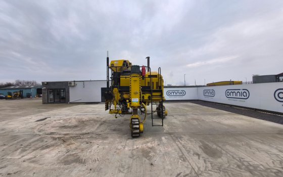 2008 Gomaco Commander III