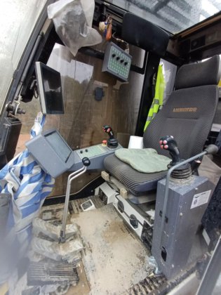 2016年 Liebherr LB36