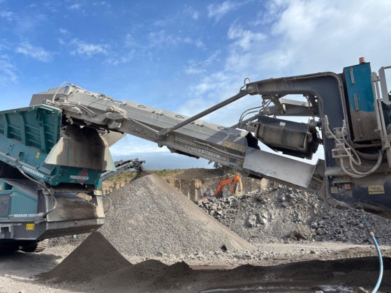 2022 Powerscreen Premiertrak 600