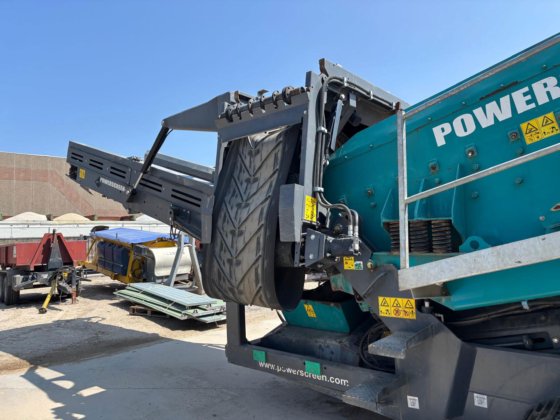 2019 Powerscreen Warrior 1800