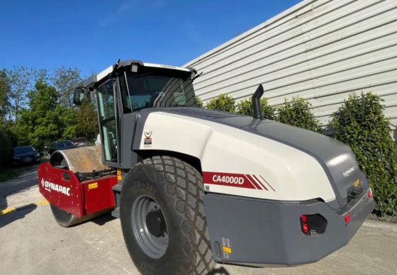 2025 Dynapac CA4000D