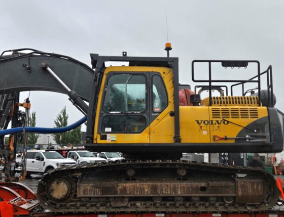 2004 Volvo EC290BLC