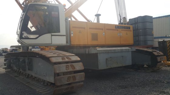 2000 Liebherr LR1160