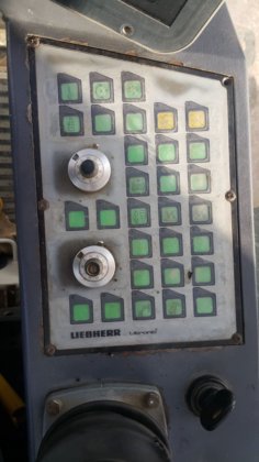 2000 Liebherr LR1160