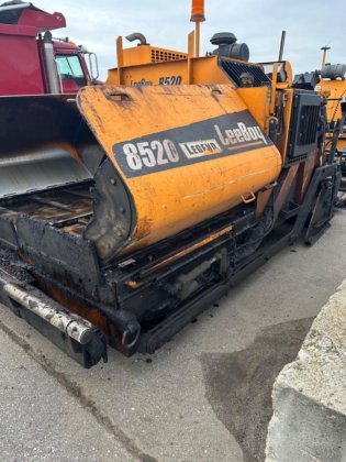 2019 Leeboy 8520