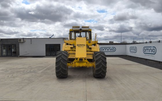 2011 Bomag MPH 122