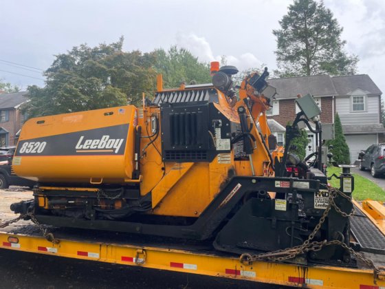 2019 Leeboy 8520