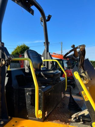 2021 JCB 9T-2